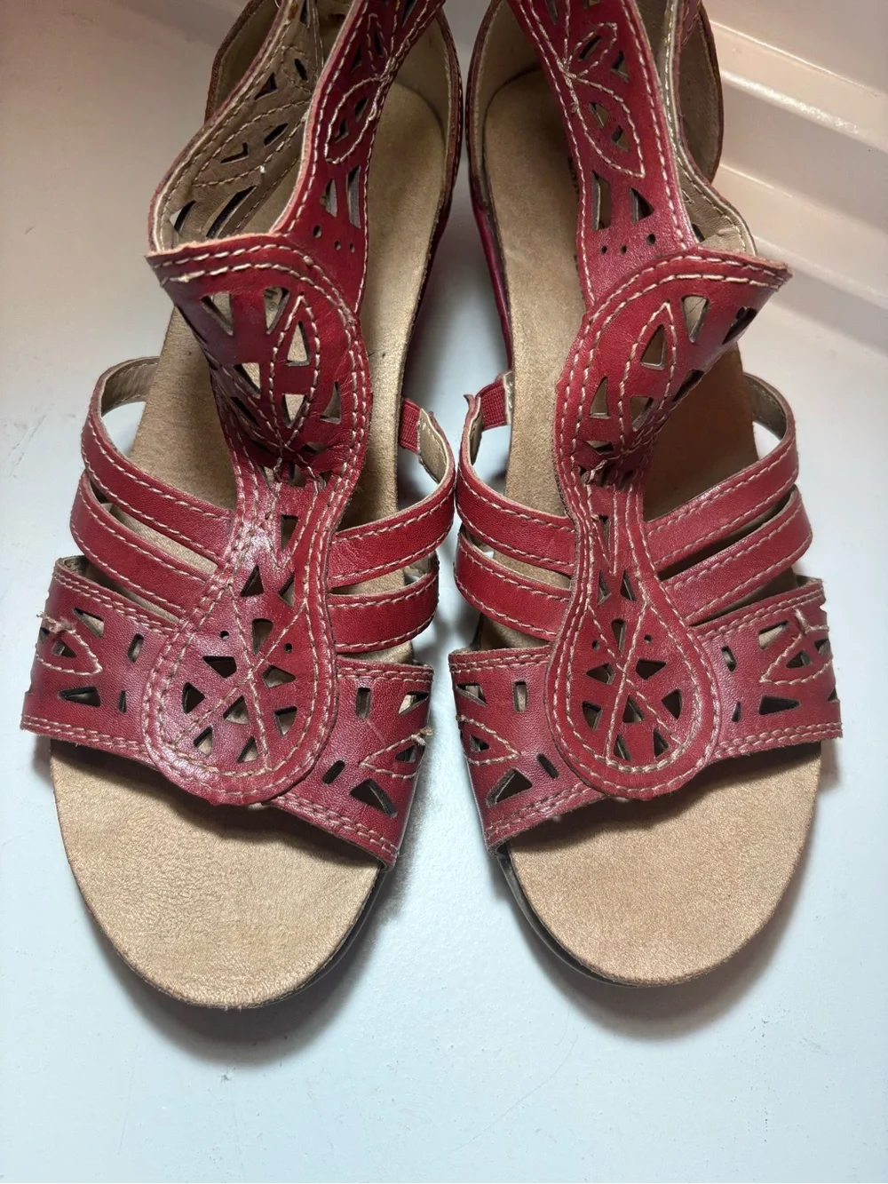 Earth Origins Red Laser-Cut Leather Wedge Sandals with Strappy Design
